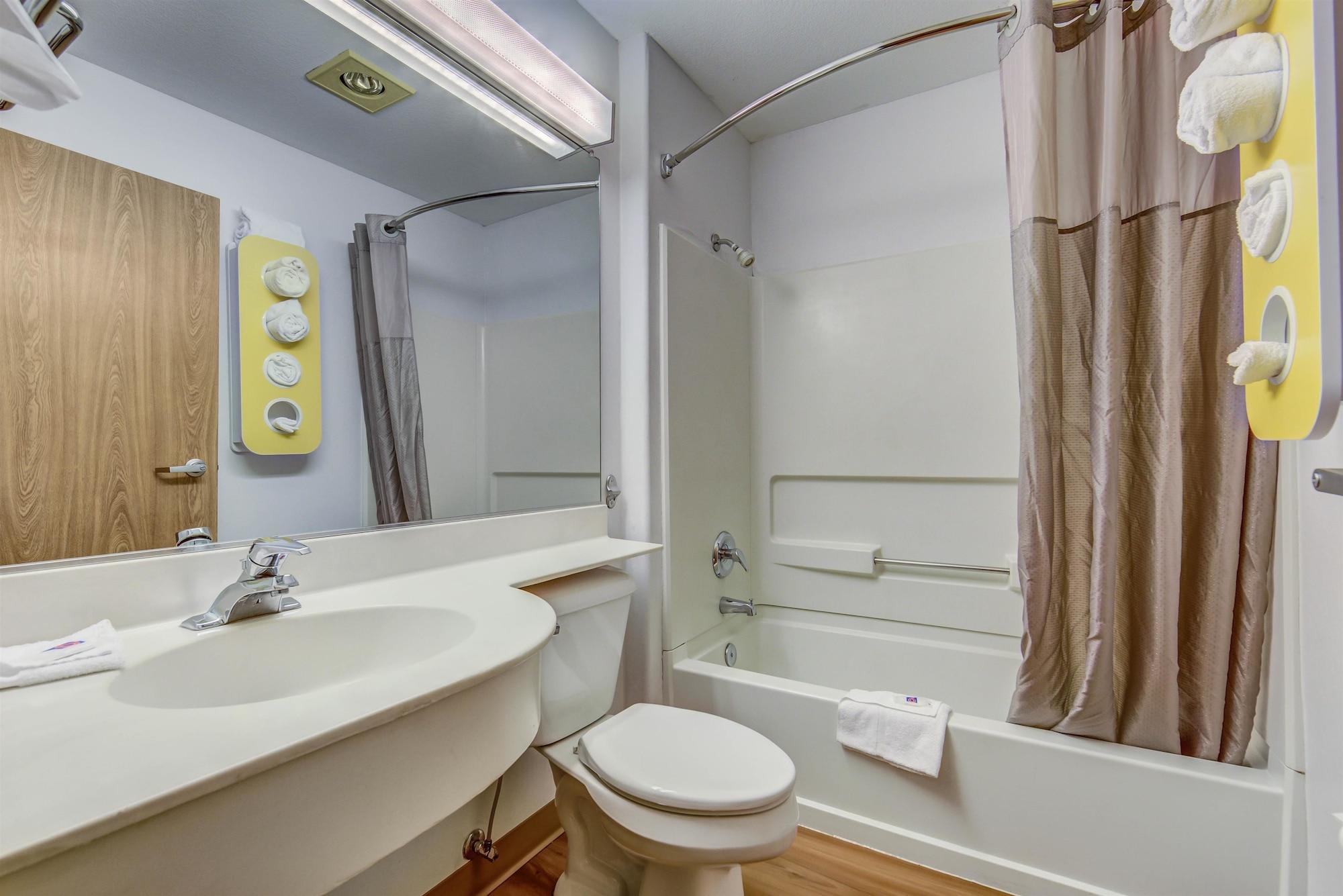 Hotel 6-sutherlin, Or